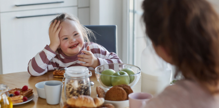 MEALTIME TIPS FOR CHILDREN WITH AUTISM.